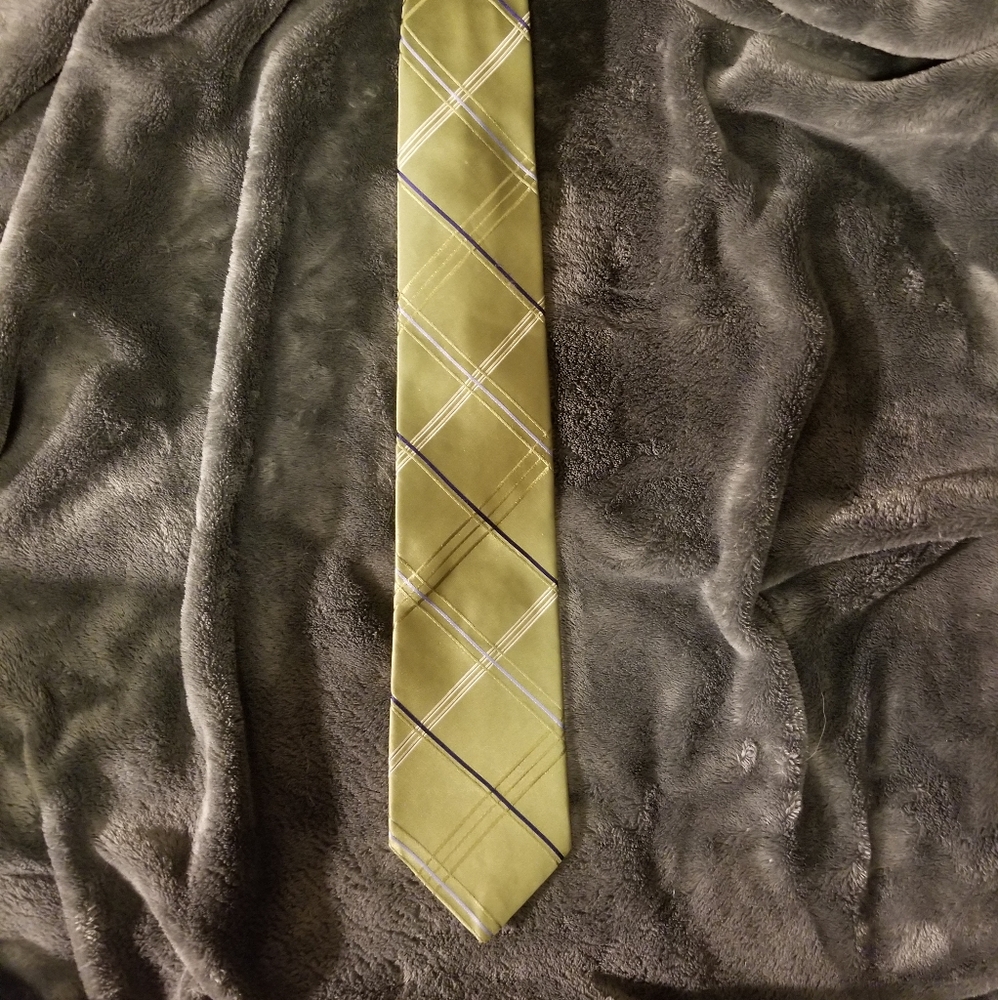 TOMMY HILFIGER 100 % Silk Cerulean Green Tie